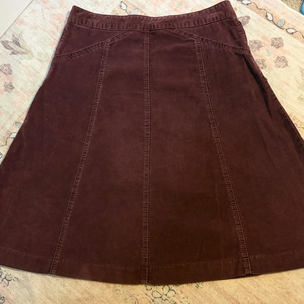 True Y2K vintage GAP corduroy, a- line skirt in plum, tag marked from 2004, EUC - Picture 3 of 9